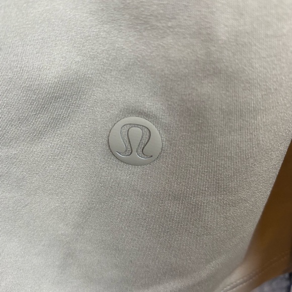 Lululemon All Tied Up Tank in Palm Court Size 6 - Picture 14 of 16